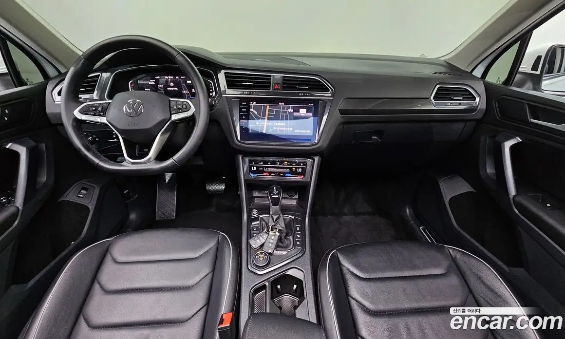 Volkswagen Tiguan 2023 2.0 автомат (гидро), фото 10 Volkswagen Tiguan 2023 2.0 автомат (гидро), фото 10
