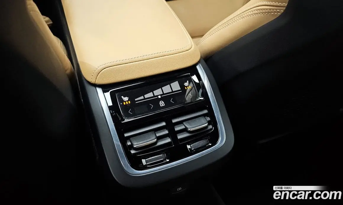 Volvo S60 2023 2.0 автомат (гидро), фото 17