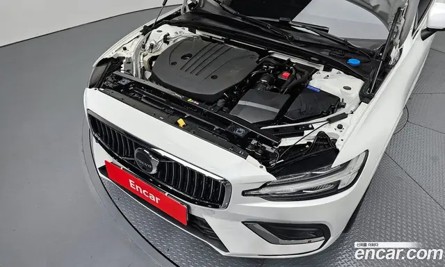 Volvo S60 2023 2.0 автомат (гидро), миниатюра 6