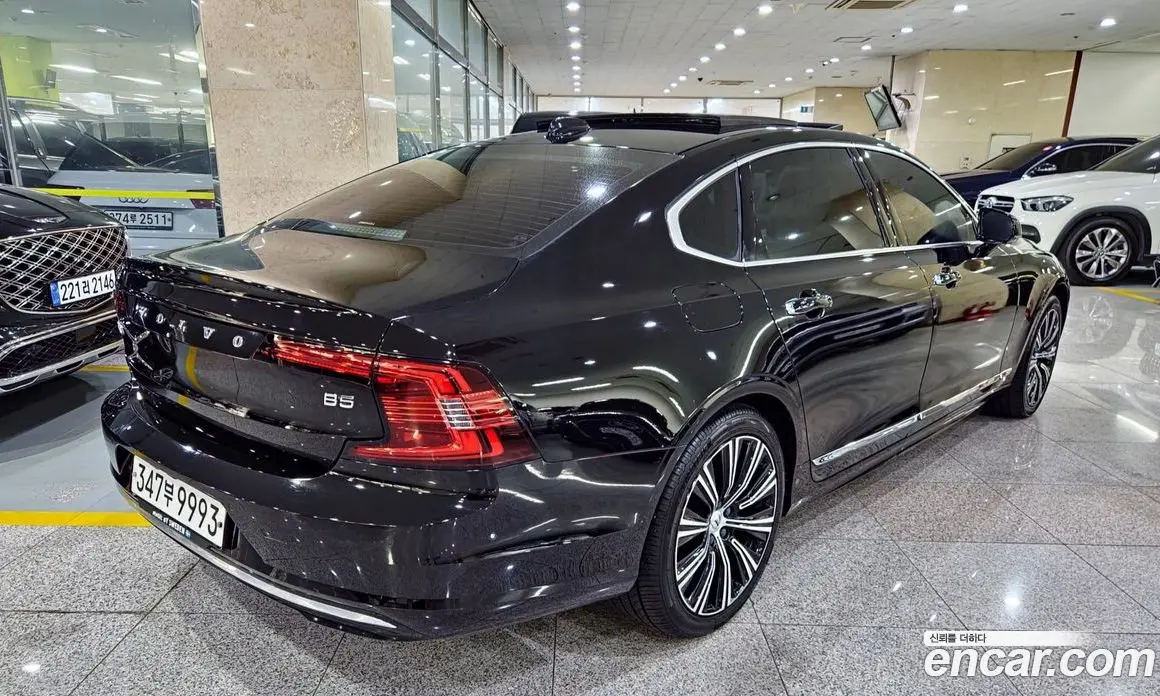 Volvo S90 2020 2.0 автомат (гидро), фото 4 Volvo S90 2020 2.0 автомат (гидро), фото 4