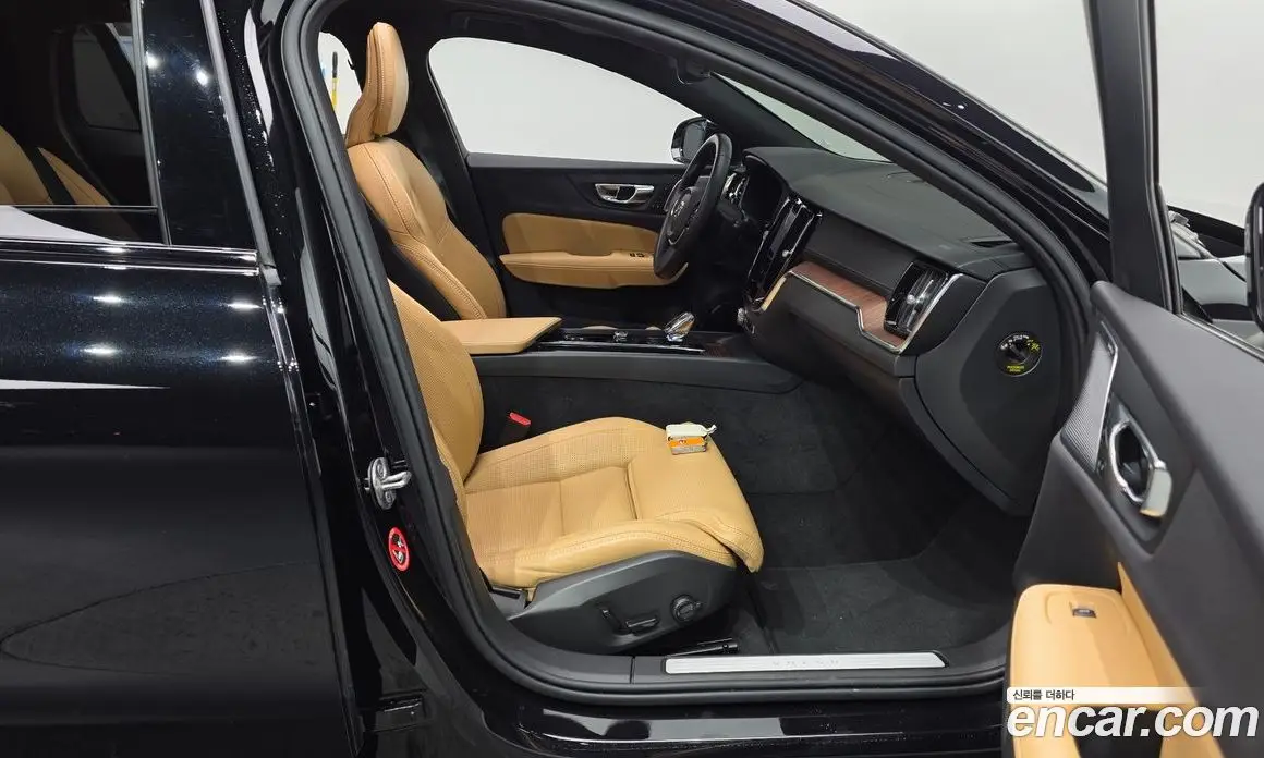Volvo V60 2024 2.0 автомат (гидро), фото 16 Volvo V60 2024 2.0 автомат (гидро), фото 16