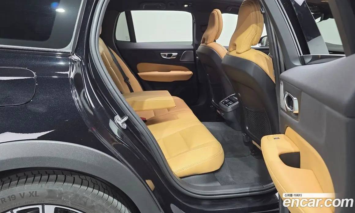 Volvo V60 2024 2.0 автомат (гидро), фото 17 Volvo V60 2024 2.0 автомат (гидро), фото 17