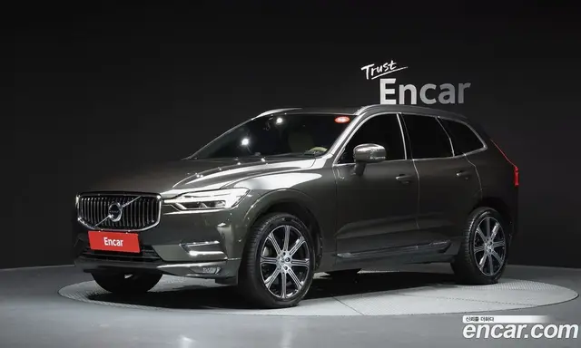 Volvo XC60 2018 2.0 автомат (гидро), миниатюра 1 Volvo XC60 2018 2.0 автомат (гидро), миниатюра 1