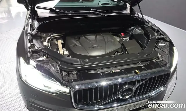 Volvo XC60 2018 2.0 автомат (гидро), миниатюра 6 Volvo XC60 2018 2.0 автомат (гидро), миниатюра 6