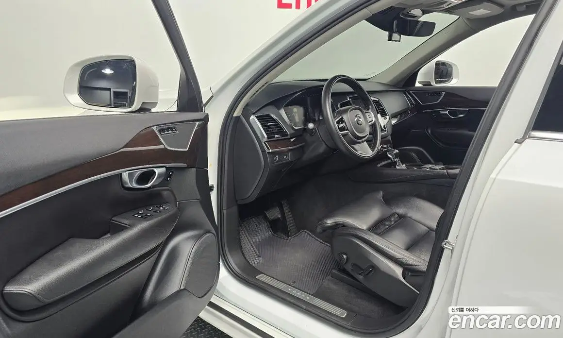 Volvo XC90 2018 2.0 автомат (гидро), фото 10 Volvo XC90 2018 2.0 автомат (гидро), фото 10