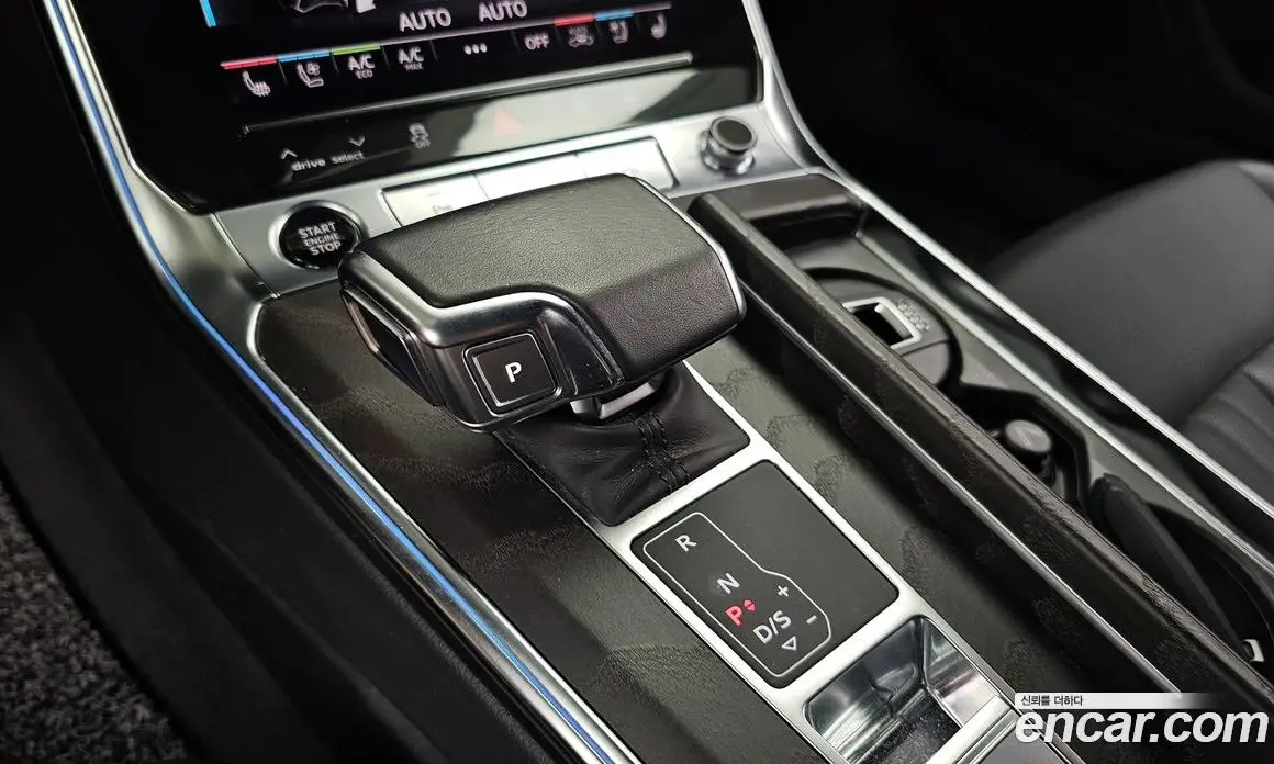 Audi A6 2022 2.0 автомат (гидро), фото 12