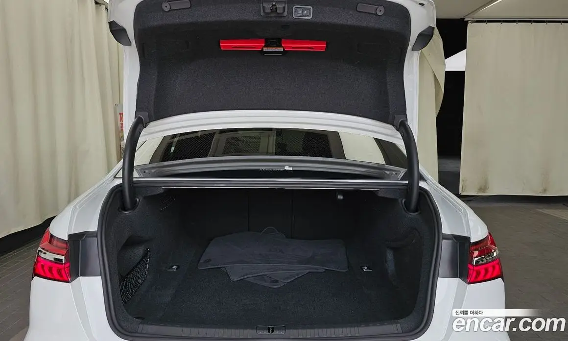 Audi A6 2022 2.0 автомат (гидро), фото 26