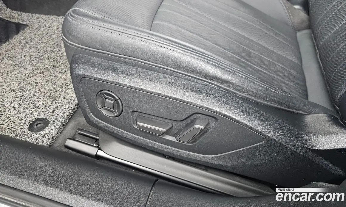 Audi A6 2022 2.0 автомат (гидро), фото 31