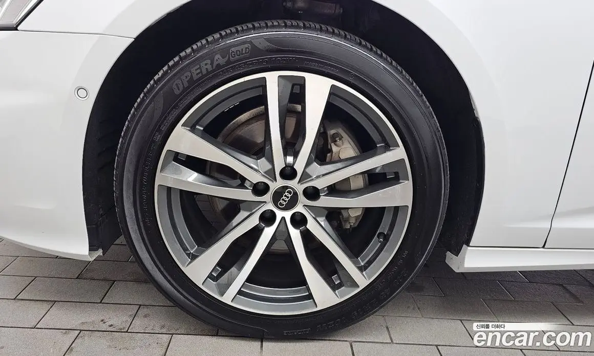 Audi A6 2022 2.0 автомат (гидро), фото 5