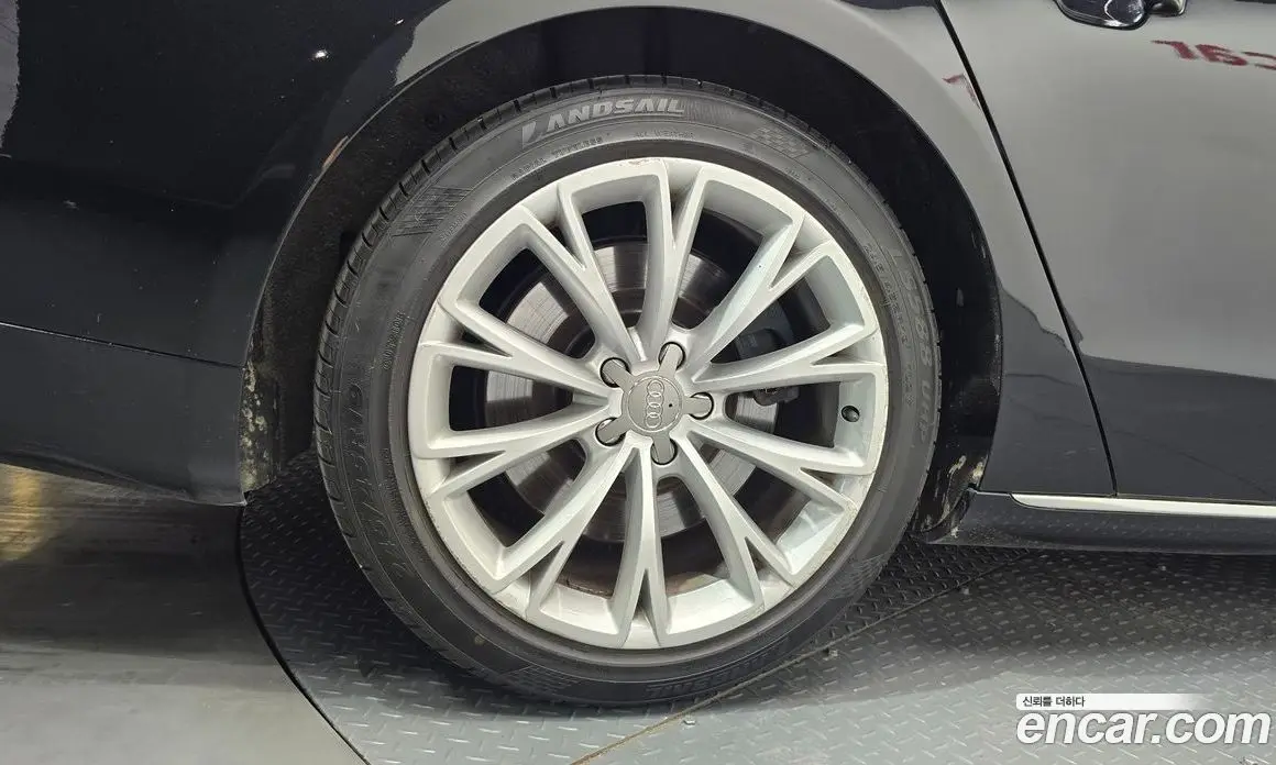 Audi A8 2010 4.2 автомат (гидро), фото 4 Audi A8 2010 4.2 автомат (гидро), фото 4