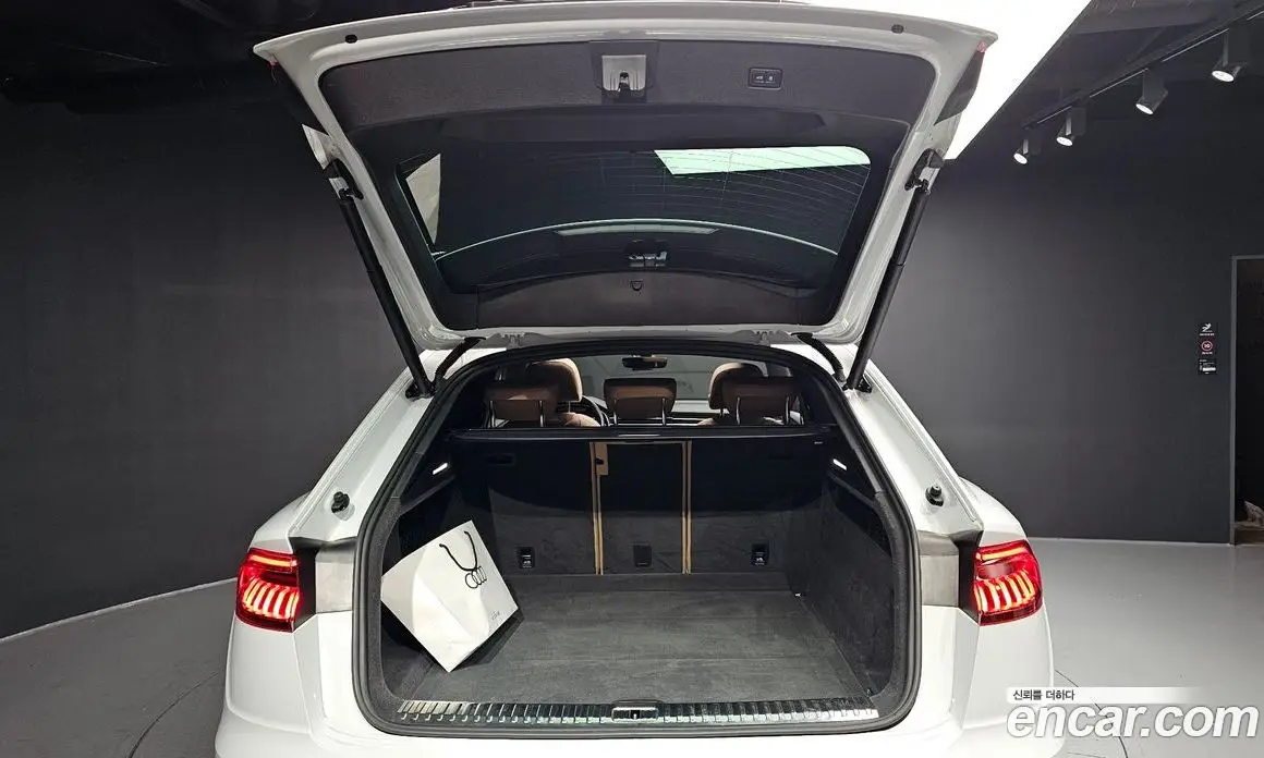 Audi Q8 2023 3.0 автомат (гидро), фото 20 Audi Q8 2023 3.0 автомат (гидро), фото 20