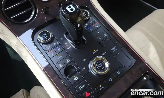 Bentley Continental 2025 4.0 автомат (гидро), миниатюра 12