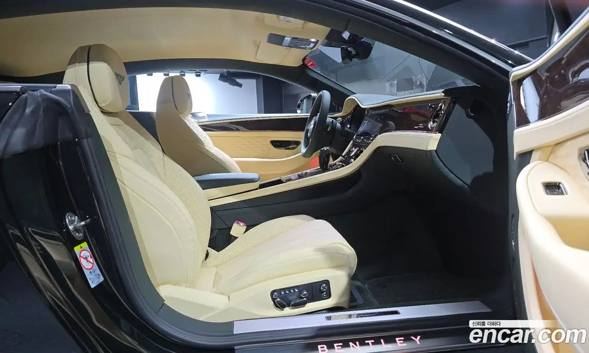Bentley Continental 2025 4.0 автомат (гидро), фото 16 Bentley Continental 2025 4.0 автомат (гидро), фото 16