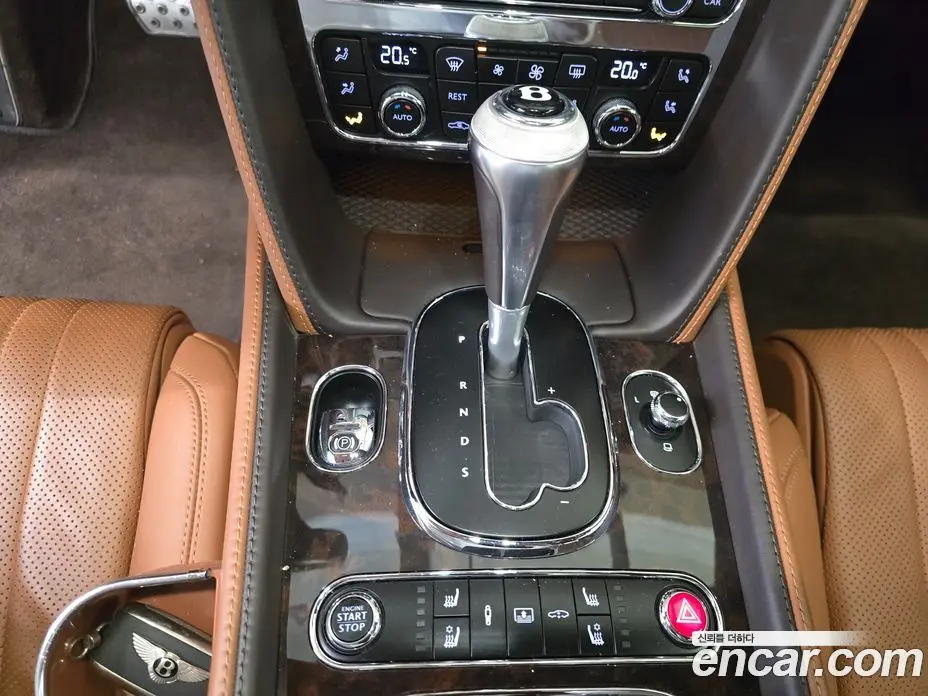 Bentley Flying Spur 2018 4.0 автомат (гидро), фото 11 Bentley Flying Spur 2018 4.0 автомат (гидро), фото 11