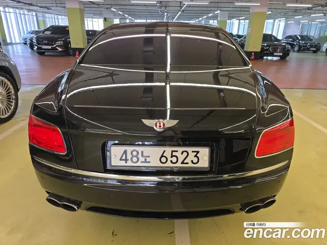 Bentley Flying Spur 2018 4.0 автомат (гидро), миниатюра 4 Bentley Flying Spur 2018 4.0 автомат (гидро), миниатюра 4