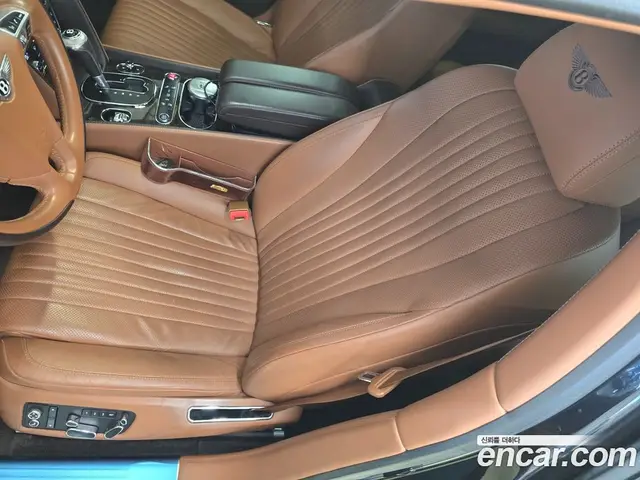 Bentley Flying Spur 2018 4.0 автомат (гидро), миниатюра 6 Bentley Flying Spur 2018 4.0 автомат (гидро), миниатюра 6