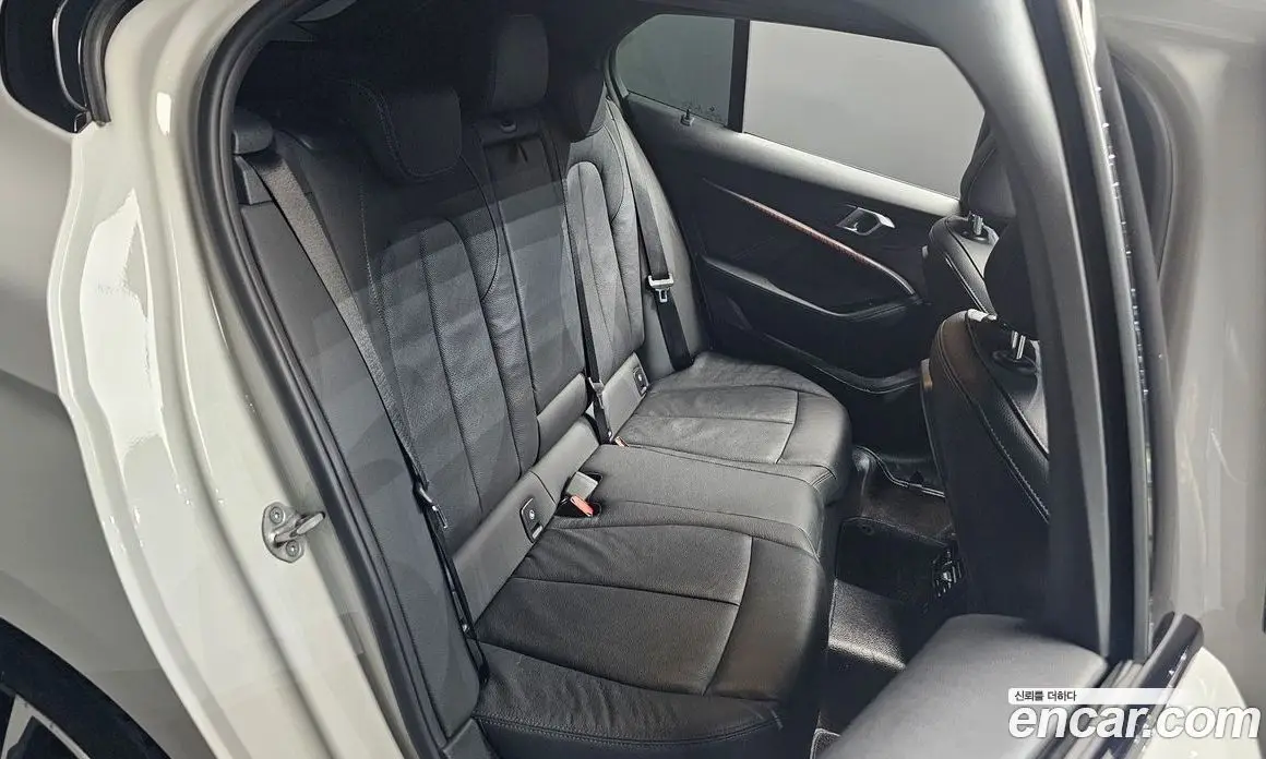 BMW 1 серия 2021 2.0 автомат (гидро), фото 17 BMW 1 серия 2021 2.0 автомат (гидро), фото 17