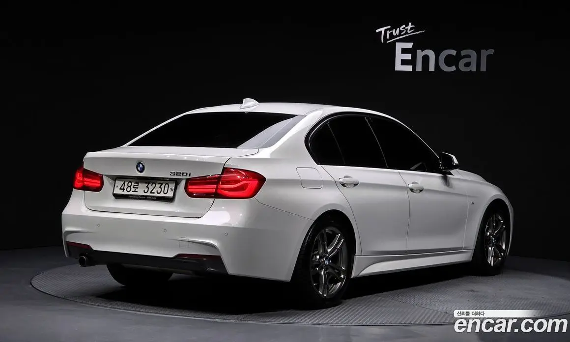 BMW 3 серия 2017 2.0 автомат (гидро), фото 2 BMW 3 серия 2017 2.0 автомат (гидро), фото 2