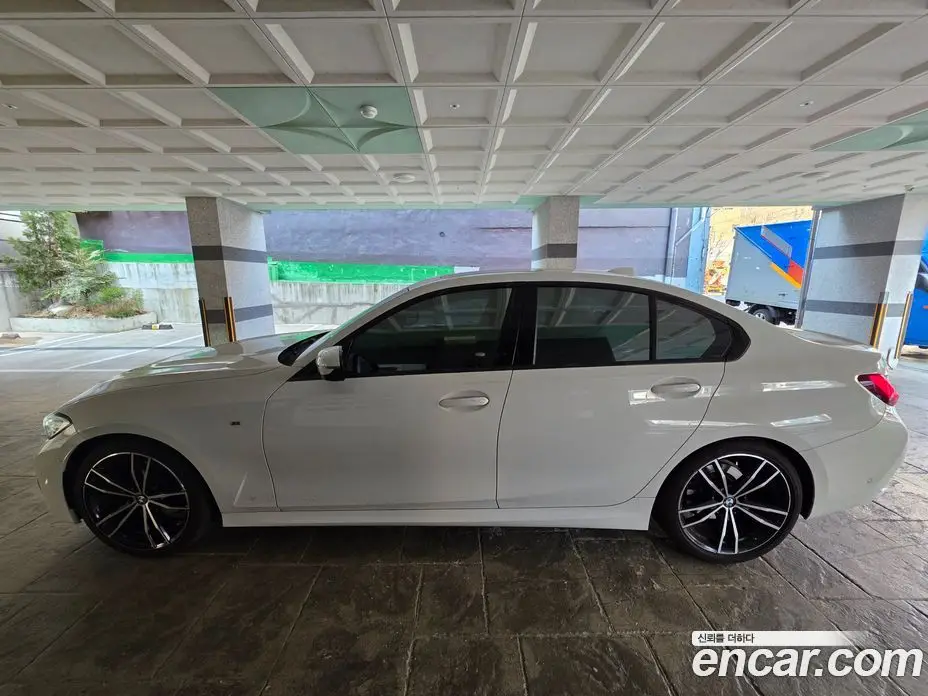 BMW 3 серия 2022 2.0 автомат (гидро), фото 9