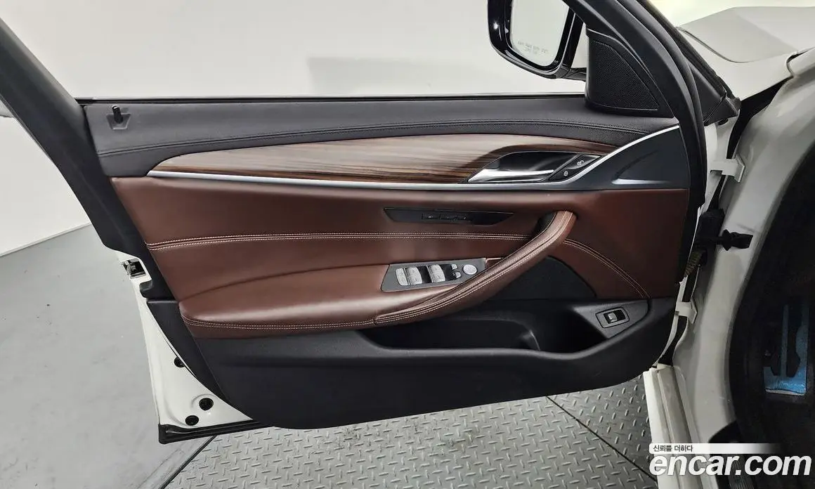 BMW 5 серия 2019 2.0 автомат (гидро), фото 14