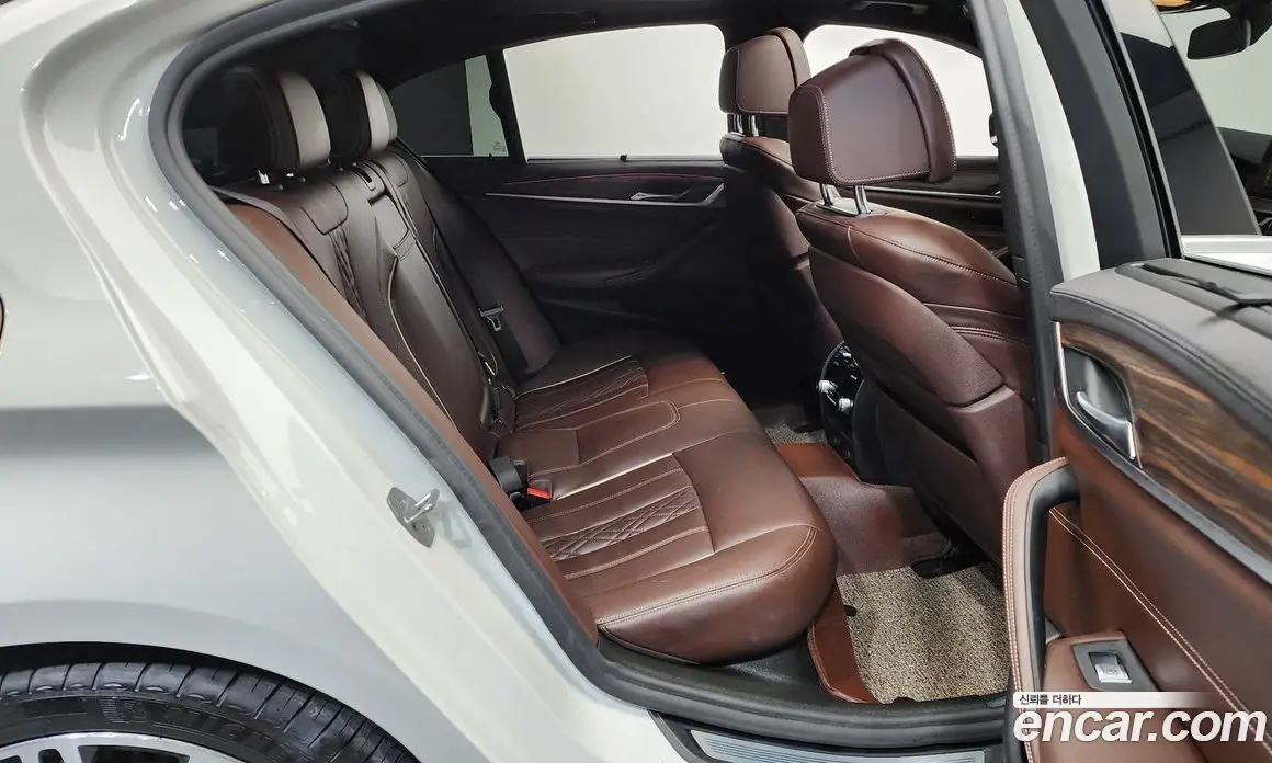 BMW 5 серия 2019 2.0 автомат (гидро), фото 17