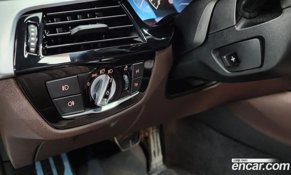 BMW 5 серия 2019 2.0 автомат (гидро), фото 27