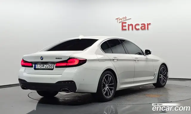 BMW 5 серия 2022 2.0 автомат (гидро), миниатюра 1 BMW 5 серия 2022 2.0 автомат (гидро), миниатюра 1