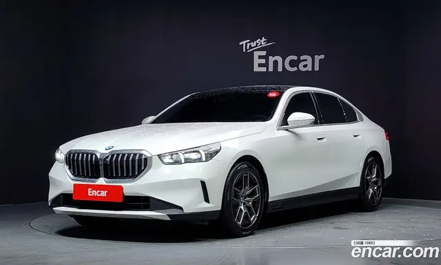 BMW 5 серия 2025 2.0 автомат (гидро), миниатюра 1 BMW 5 серия 2025 2.0 автомат (гидро), миниатюра 1