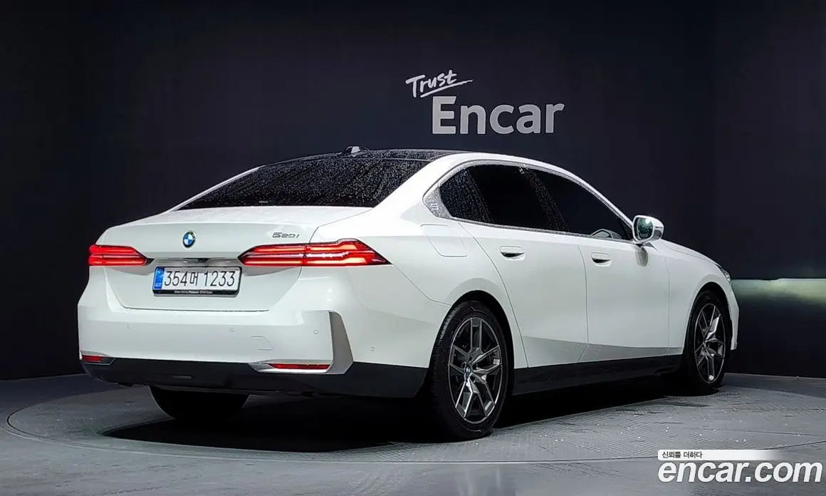 BMW 5 серия 2025 2.0 автомат (гидро), фото 2 BMW 5 серия 2025 2.0 автомат (гидро), фото 2