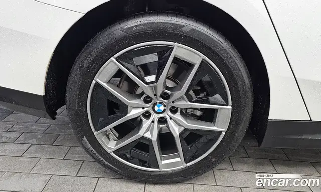BMW 5 серия 2025 2.0 автомат (гидро), миниатюра 5 BMW 5 серия 2025 2.0 автомат (гидро), миниатюра 5