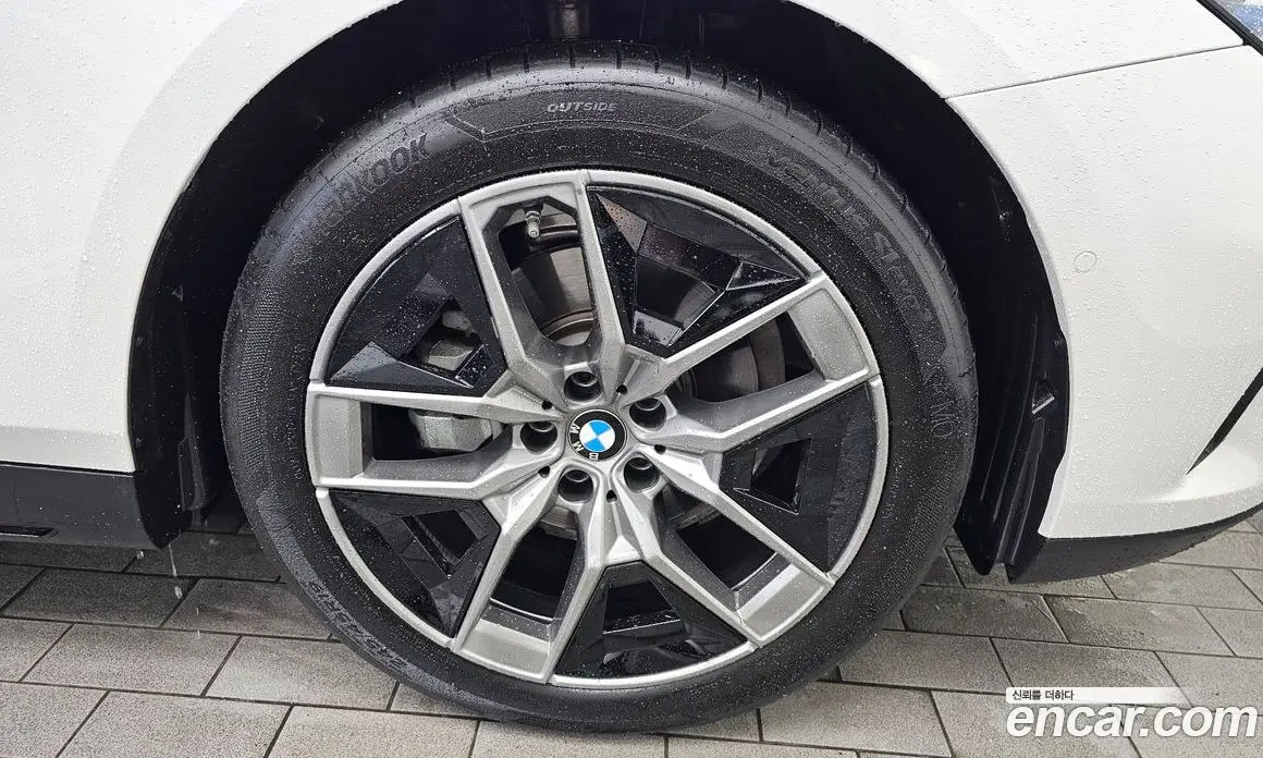 BMW 5 серия 2025 2.0 автомат (гидро), фото 7 BMW 5 серия 2025 2.0 автомат (гидро), фото 7