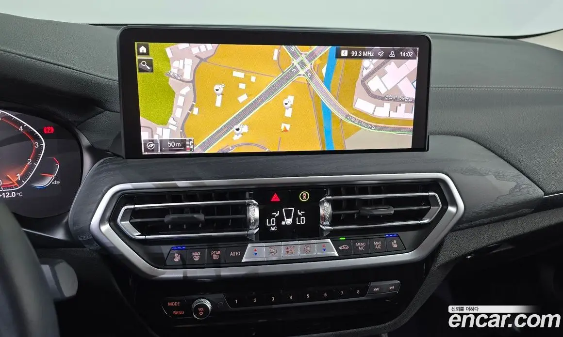 BMW X4 2023 2.0 автомат (гидро), фото 14