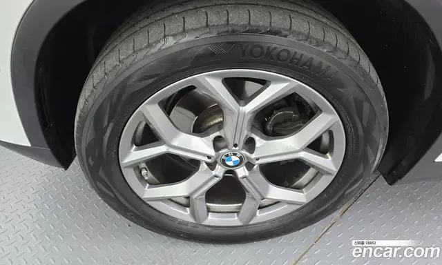 BMW X4 2023 2.0 автомат (гидро), миниатюра 5