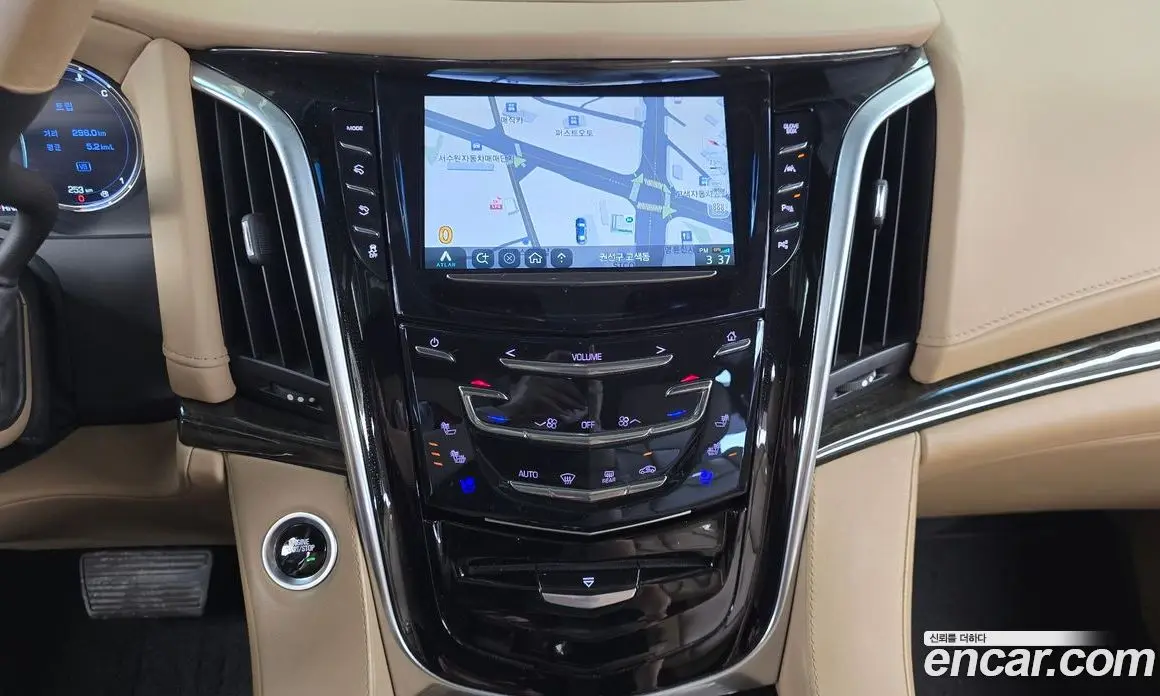 Cadillac Escalade 2019 6.2 автомат (гидро), фото 20 Cadillac Escalade 2019 6.2 автомат (гидро), фото 20