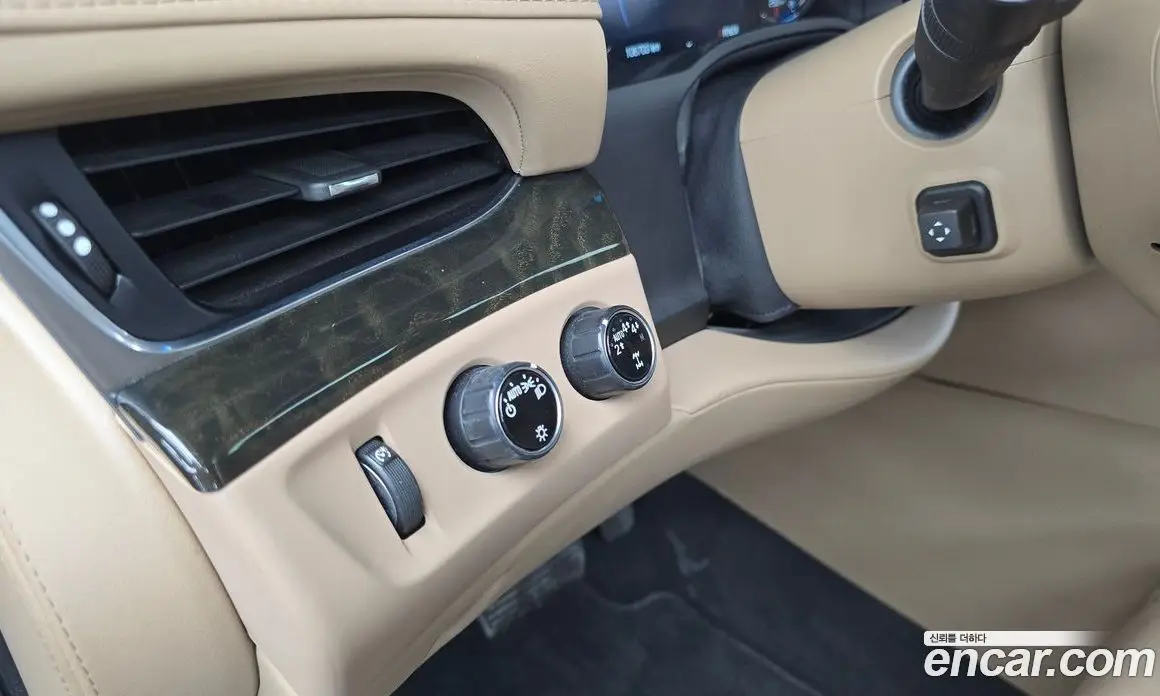 Cadillac Escalade 2019 6.2 автомат (гидро), фото 27 Cadillac Escalade 2019 6.2 автомат (гидро), фото 27