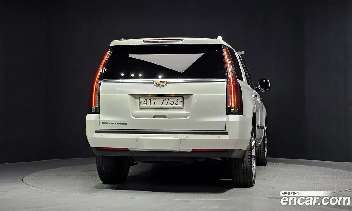 Cadillac Escalade 2019 6.2 автомат (гидро), фото 4 Cadillac Escalade 2019 6.2 автомат (гидро), фото 4