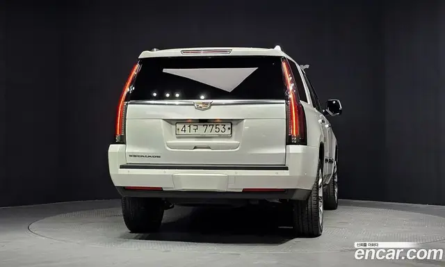Cadillac Escalade 2019 6.2 автомат (гидро), миниатюра 4 Cadillac Escalade 2019 6.2 автомат (гидро), миниатюра 4