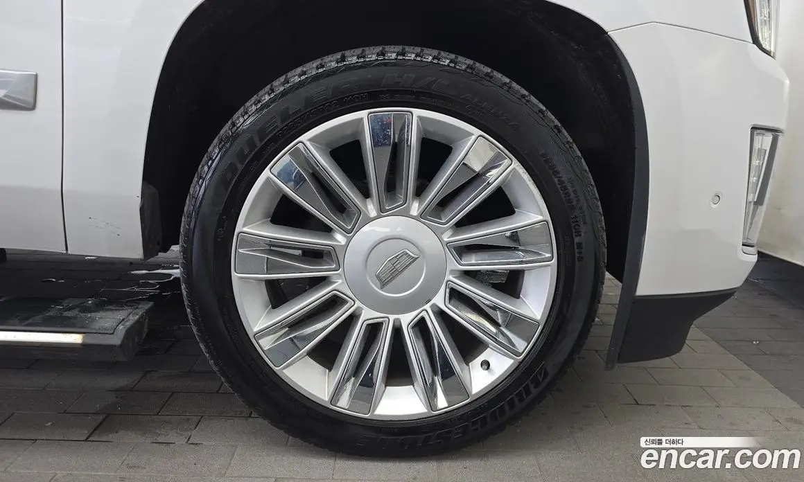 Cadillac Escalade 2019 6.2 автомат (гидро), фото 7 Cadillac Escalade 2019 6.2 автомат (гидро), фото 7