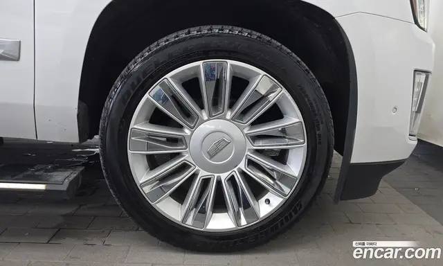 Cadillac Escalade 2019 6.2 автомат (гидро), миниатюра 7 Cadillac Escalade 2019 6.2 автомат (гидро), миниатюра 7