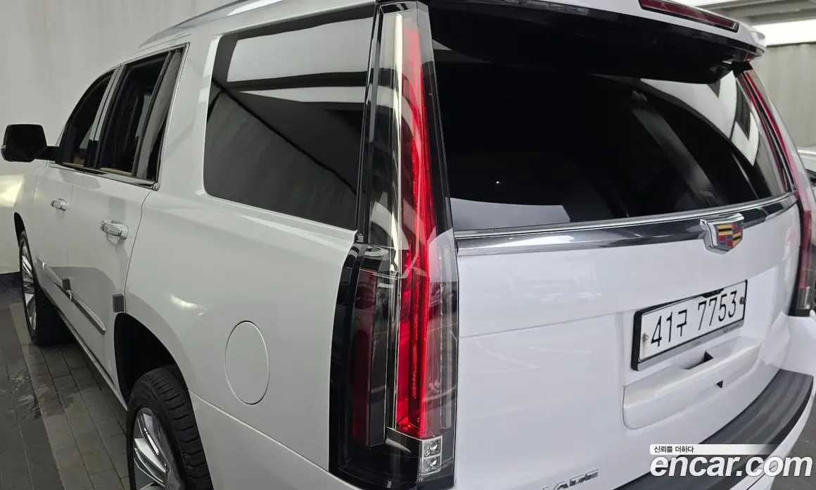 Cadillac Escalade 2019 6.2 автомат (гидро), фото 9 Cadillac Escalade 2019 6.2 автомат (гидро), фото 9