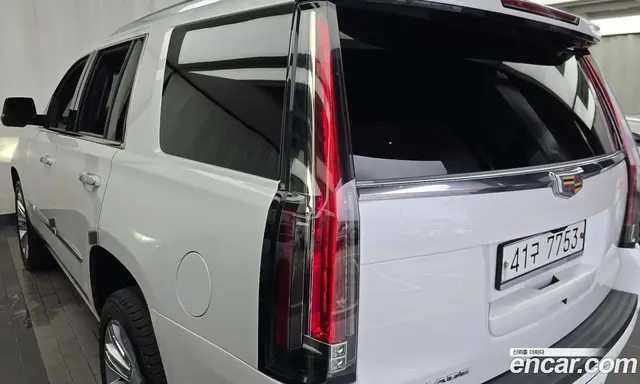 Cadillac Escalade 2019 6.2 автомат (гидро), миниатюра 9 Cadillac Escalade 2019 6.2 автомат (гидро), миниатюра 9