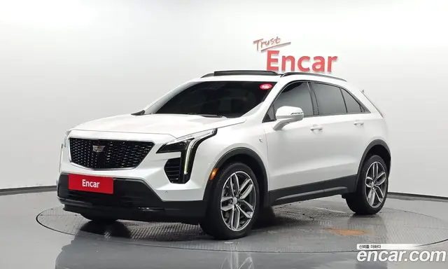 Cadillac XT4, 2023, 30 654 км Cadillac XT4, 2023, 30 654 км