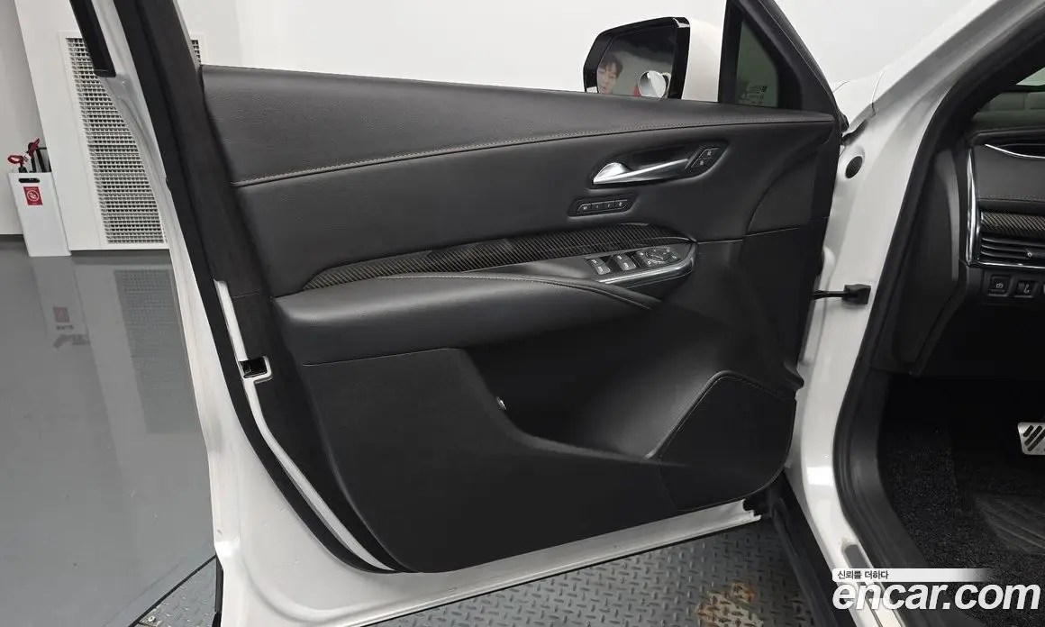 Cadillac XT4 2023 2.0 автомат (гидро), фото 14 Cadillac XT4 2023 2.0 автомат (гидро), фото 14