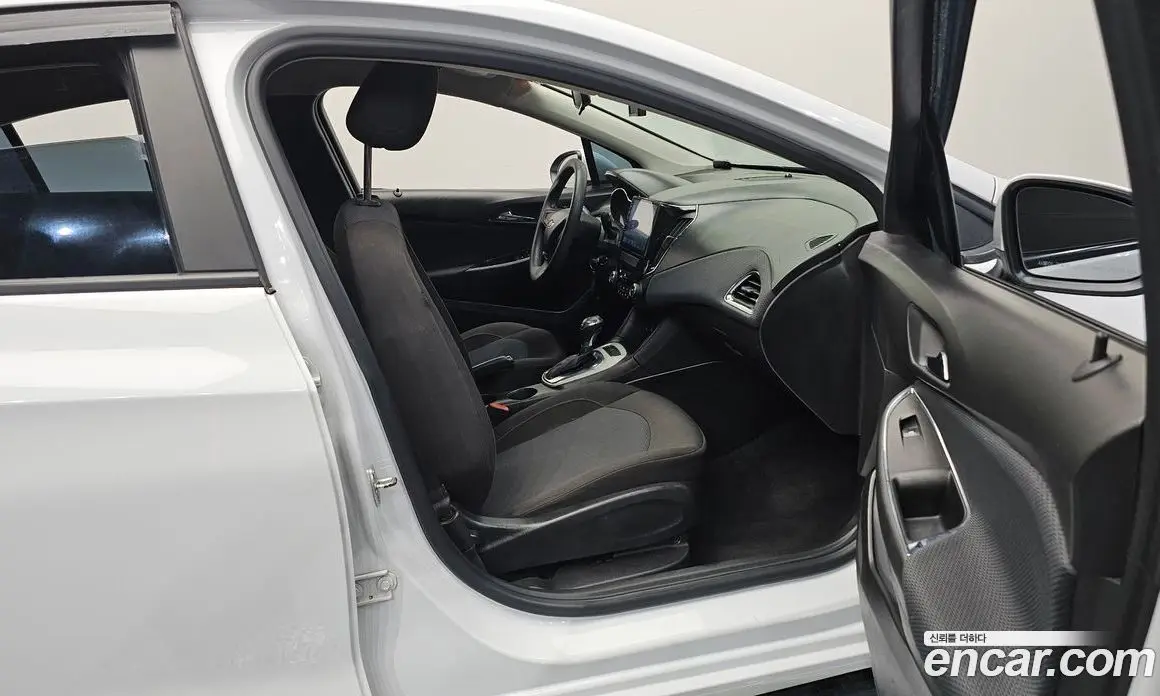 Chevrolet Cruze 2017 1.4 автомат (гидро), фото 16 Chevrolet Cruze 2017 1.4 автомат (гидро), фото 16