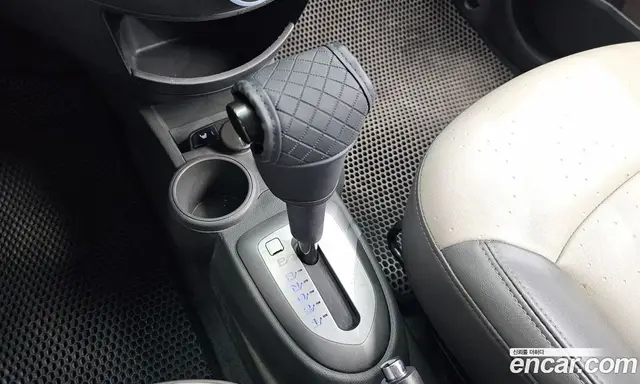 Chevrolet Spark 2012 1.0 автомат (гидро), миниатюра 12