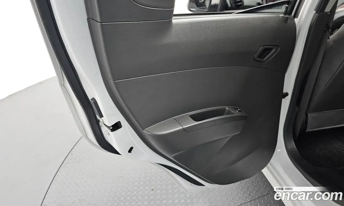 Chevrolet Spark 2012 1.0 автомат (гидро), фото 15 Chevrolet Spark 2012 1.0 автомат (гидро), фото 15