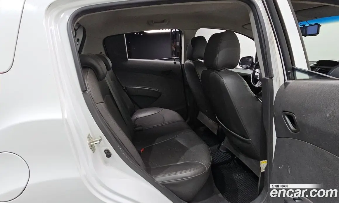 Chevrolet Spark 2013 1.0 автомат (гидро), фото 16 Chevrolet Spark 2013 1.0 автомат (гидро), фото 16