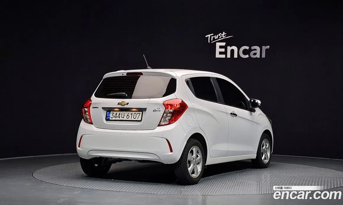 Chevrolet Spark 2015 1.0 автомат (гидро), фото 2 Chevrolet Spark 2015 1.0 автомат (гидро), фото 2