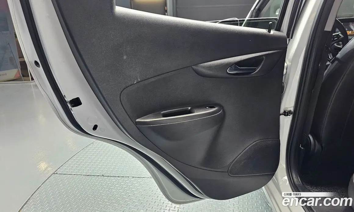 Chevrolet Spark 2015 1.0 автомат (гидро), фото 15 Chevrolet Spark 2015 1.0 автомат (гидро), фото 15