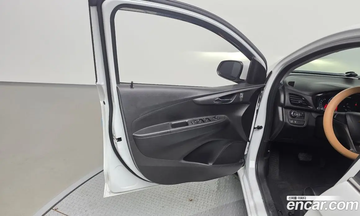 Chevrolet Spark 2016 1.0 автомат (гидро), фото 14 Chevrolet Spark 2016 1.0 автомат (гидро), фото 14